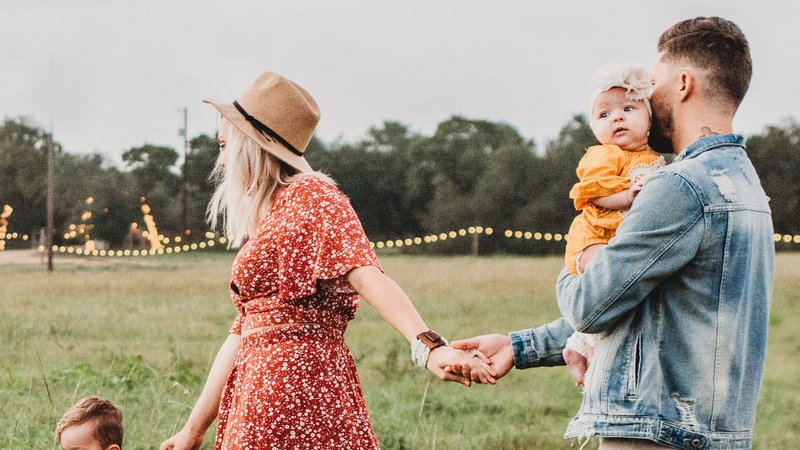 Kinder, Jugend & Familie (c) Jessica Rockowitz @ Unsplash.com