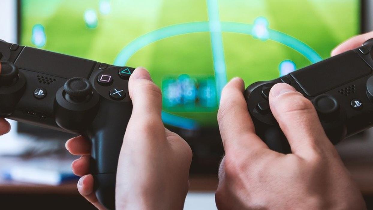 Foto von einem Controller Playstation