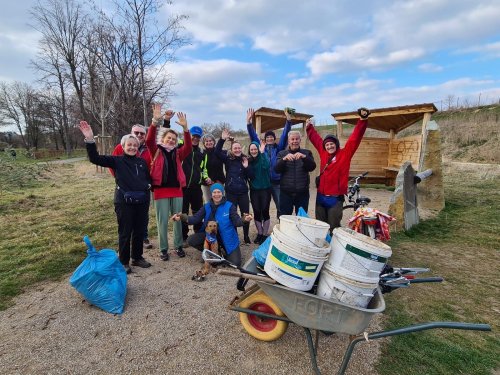 Bachpaten für eine saubere Umwelt (c) Caritasverband Euskirchen Martina Schneider