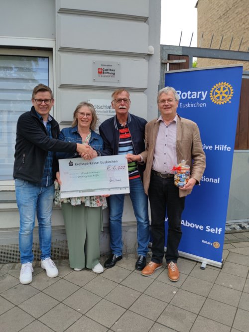 Spendenübergabe Rotary Club Euskirchen 2025 (c) Caritasverband Euskirchen Martina Schneider