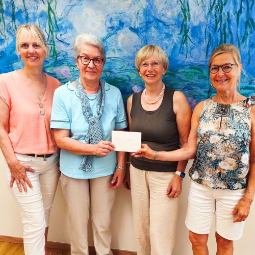 Spendenübergabe kfd Stotzheim 2026 (c) Caritasverband Euskirchen Martina Schneider