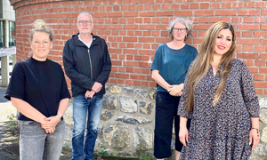 Das Team der Suchtberatung für Wohnungslose: Lilian Fischer, Jörg Marquardt, Katja Neveling, Tümay Biçer-Poyraz Das Team der Suchtberatung für Wohnungslose: Lilian Fischer, Jörg Marquardt, Katja Neveling, Tümay Biçer-Poyraz